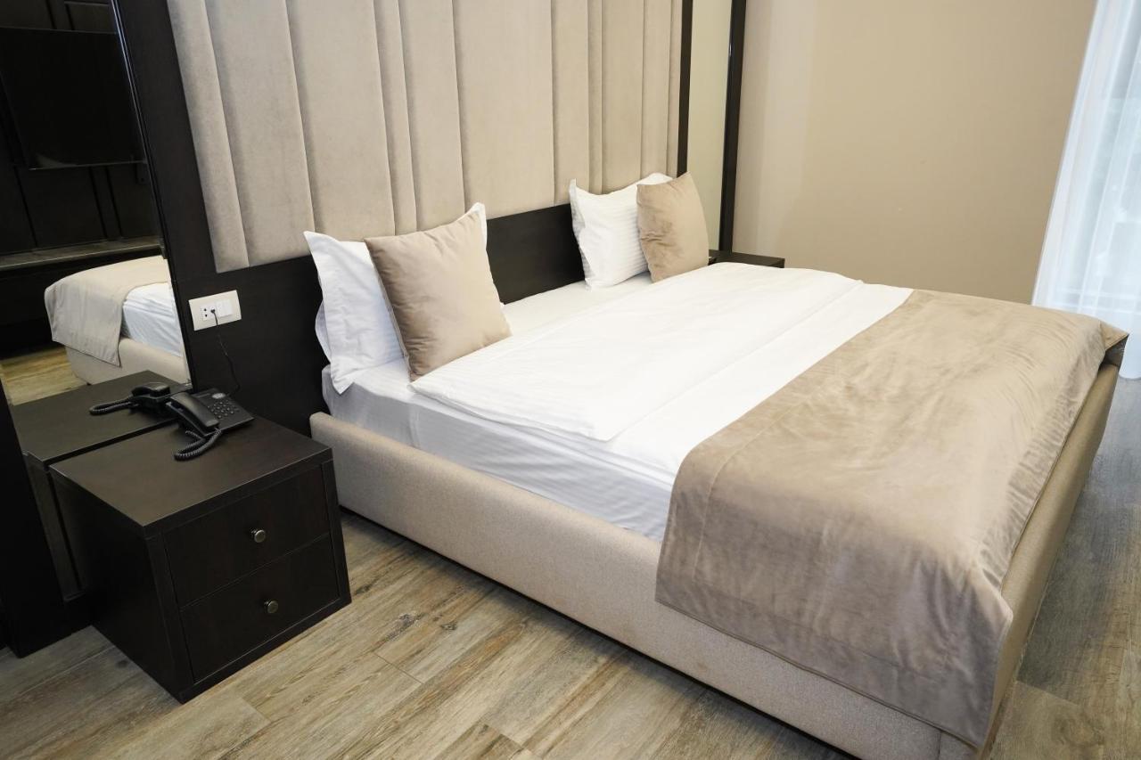 Soho Hotel City Centre Ереван Экстерьер фото