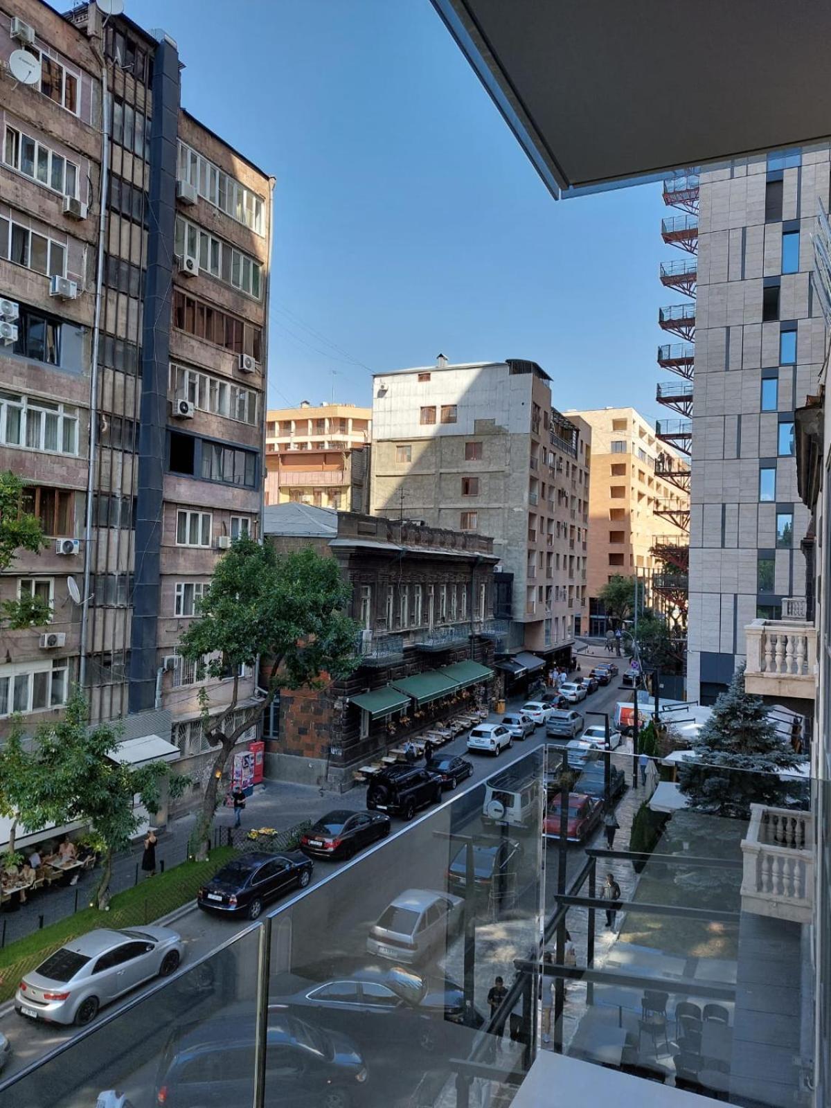 Soho Hotel City Centre Ереван Экстерьер фото